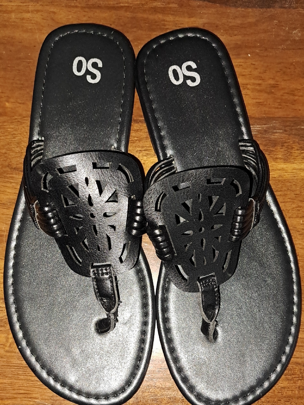 SO Black Laser-Cut Leather Thong Sandals